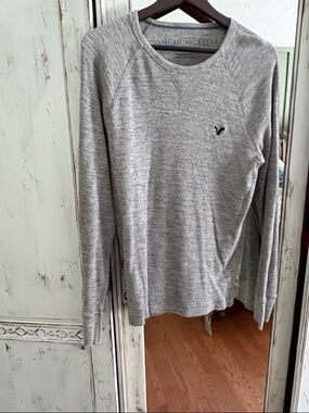 American Eagle Outfitters Men’s Grey Crewneck Sweater